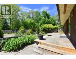 938 COURTLAND Drive - 33