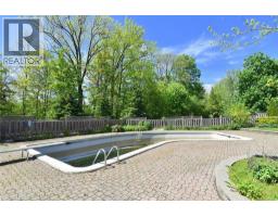 938 COURTLAND Drive - 39