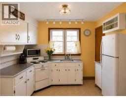 15 BARRETT Avenue - 10
