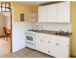 15 BARRETT Avenue - 15