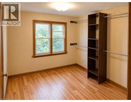 15 BARRETT Avenue - 17
