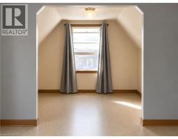 15 BARRETT Avenue - 19