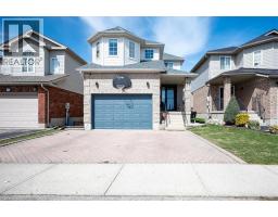 30 HEATHERWOOD Place - 2