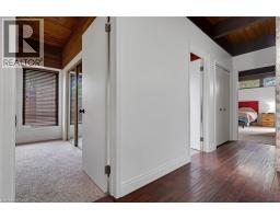 565 FOUNTAIN Street S - 21