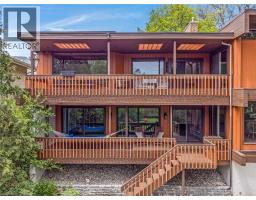 565 FOUNTAIN Street S - 44
