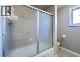 197 CLOVERLEAF Drive - 36
