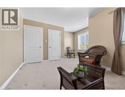 1022 LAIDLAW Drive - 32