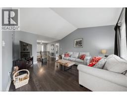 1052 VANSICKLE Road N - 8