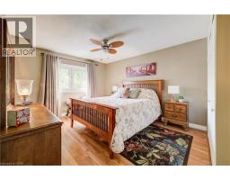 135 ROYAL ORCHARD Drive - 32