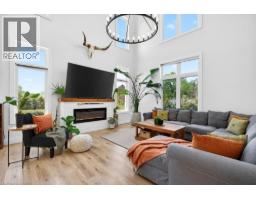 4286 VICTORIA Avenue - 3