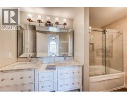 702 ELGIN Street N - 11