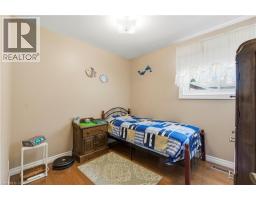 35 BARNICKE Drive - 21