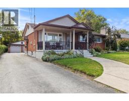 35 CHANTLER Road - 1