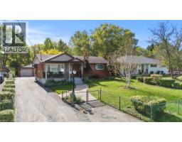 35 CHANTLER Road - 31