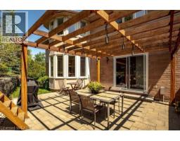 38 SUNDROP Court - 41