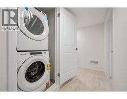 525 ERINBROOK Drive UnitNo. C052 - 33