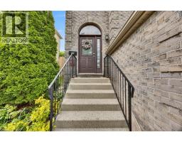 34 PHAIR Crescent - 3