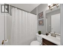 34 PHAIR Crescent - 32