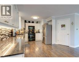 61 DITNER Avenue - 14