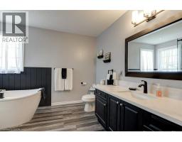 61 DITNER Avenue - 24