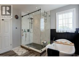 61 DITNER Avenue - 25