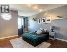 61 DITNER Avenue - 26