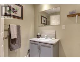 61 DITNER Avenue - 35
