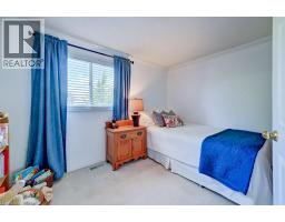 469 WESTVALE Drive - 24
