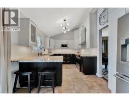 52 BECKETT Drive - 14