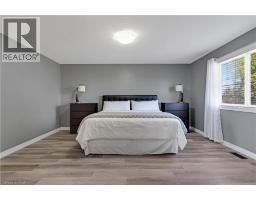 11 GOODWOOD Court - 33