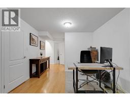 11 GOODWOOD Court - 40