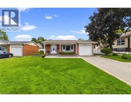 680 LOMOND Crescent - 1