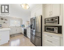680 LOMOND Crescent - 10