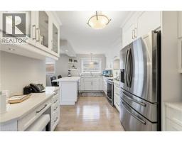 680 LOMOND Crescent - 11