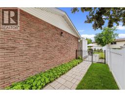 680 LOMOND Crescent - 33