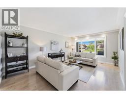 680 LOMOND Crescent - 6