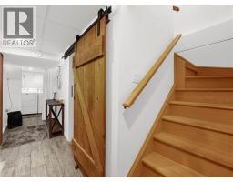 420 WAVERLY Street - 11