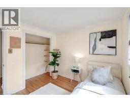652 ARDLEIGH Crescent - 21
