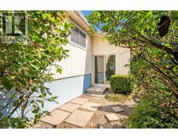 652 ARDLEIGH Crescent - 32