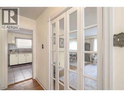 652 ARDLEIGH Crescent - 7