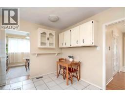 652 ARDLEIGH Crescent - 9