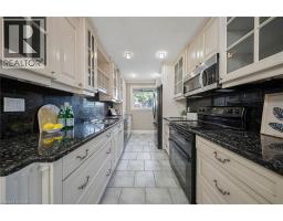 124 DUNSMERE Drive - 10