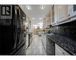 124 DUNSMERE Drive - 11