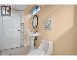 124 DUNSMERE Drive - 33