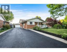 124 DUNSMERE Drive - 35