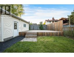 124 DUNSMERE Drive - 39