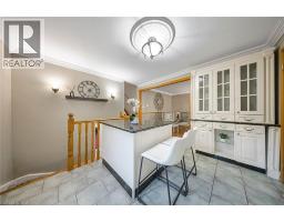 124 DUNSMERE Drive - 9