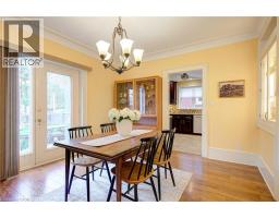 16 BORDEN Avenue N - 27