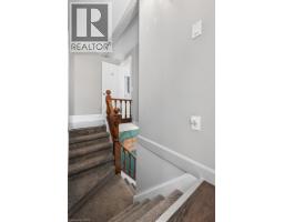 18 DUKE Street - 22