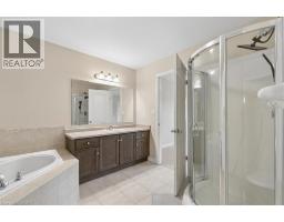 70 CURZON Crescent - 22